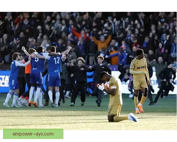 欧洲足坛惊现黑马逆袭 曼城连败引发教练战术调整风波